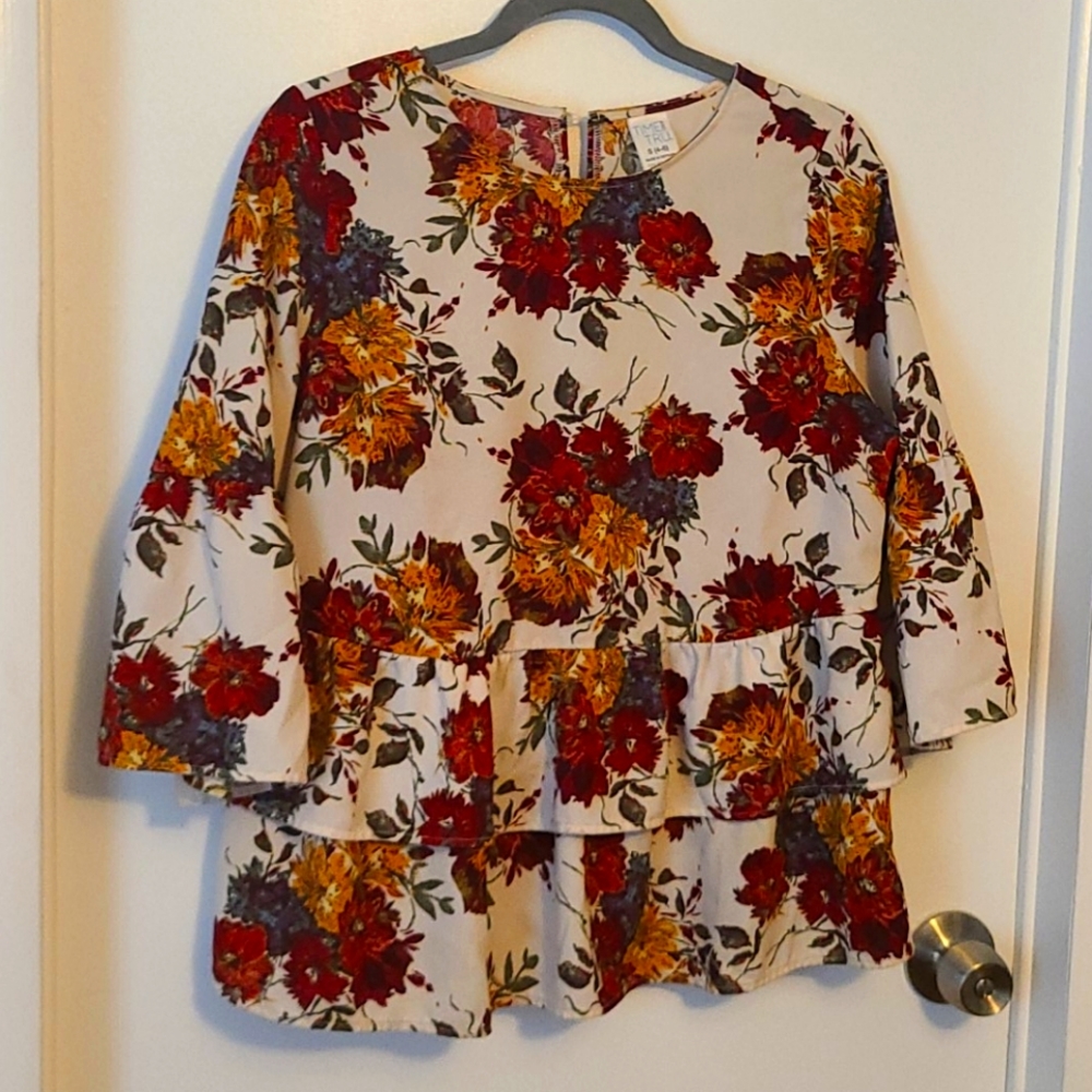 Floral top
